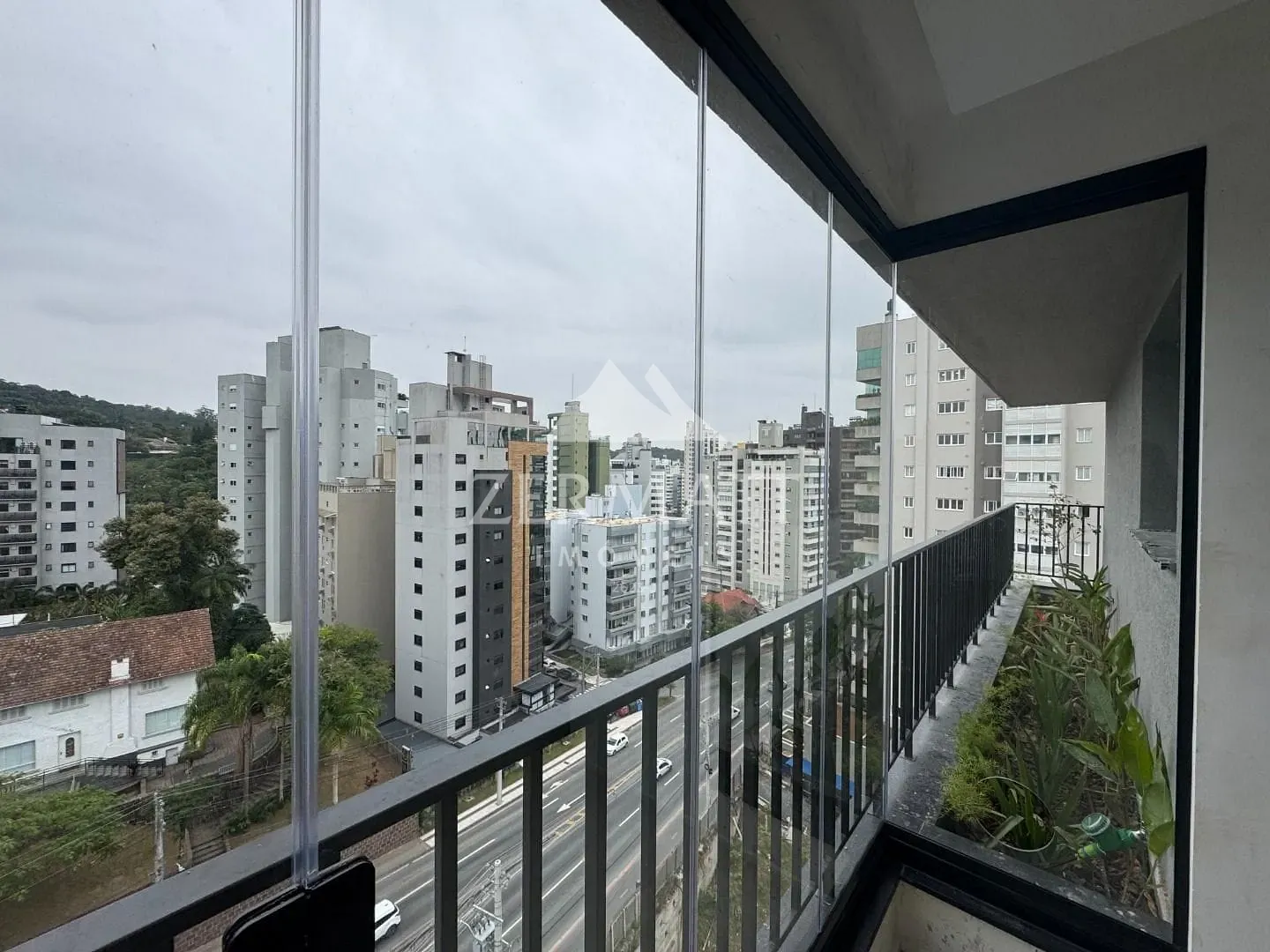 NOVO - ANDAR ALTO - 3 SUÍTES — foto 6