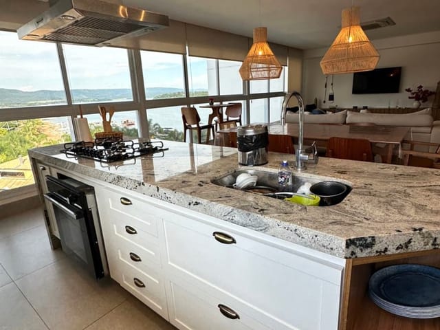 Apartamento 3 quartos e 4 banheiros, à venda, no bairro centro em Rifaina