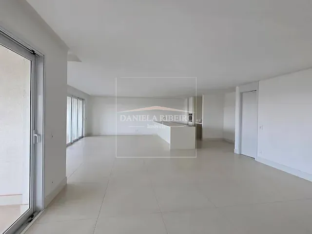 Apartamento 4 quartos e 6 banheiros, à venda, no bairro Bela Suiça em Londrina