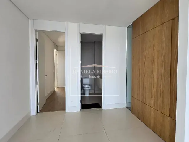 Apartamento 4 quartos e 6 banheiros, à venda, no bairro Bela Suiça em Londrina