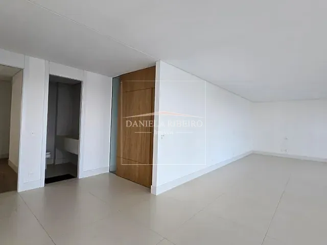 Apartamento 4 quartos e 6 banheiros, à venda, no bairro Bela Suiça em Londrina