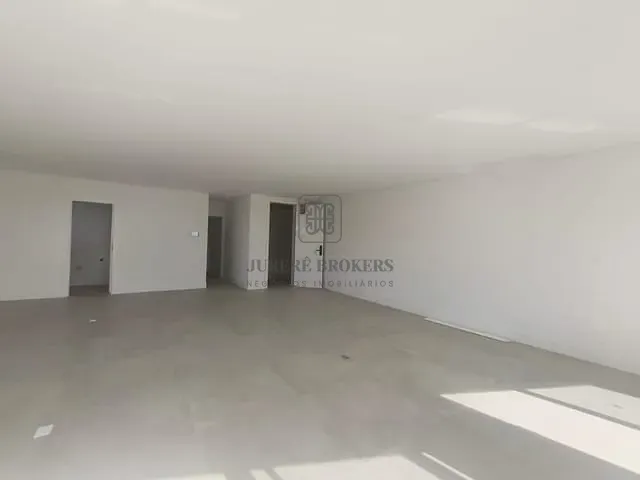 Apartamento 3 quartos e 4 banheiros, à venda, no bairro Jurerê em Florianópolis