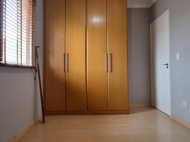 Apartamento 3 quartos e 1 banheiro, para alugar, no bairro Centro em Londrina