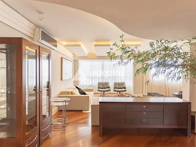 Cobertura / Penthouse com 428m² 4 quartos e 3 banheiros, à venda, no bairro Centro em Ponta Grossa
