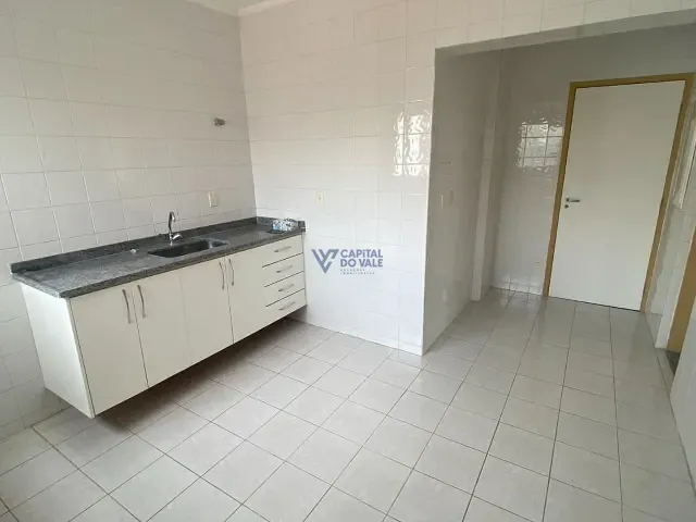 Apartamento 4 quartos e 2 banheiros, à venda, no bairro Jardim Aquarius em São José dos Campos