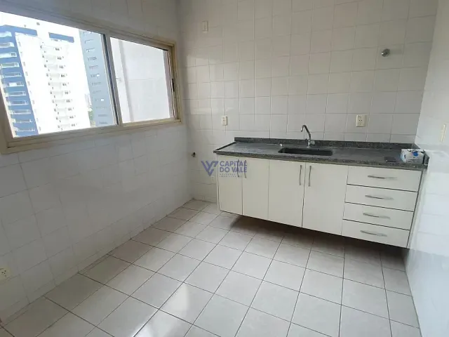 Apartamento 4 quartos e 2 banheiros, à venda, no bairro Jardim Aquarius em São José dos Campos