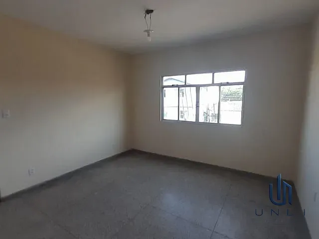 Apartamento 2 quartos e 1 banheiro, para alugar, no bairro Vila Mury em Volta Redonda