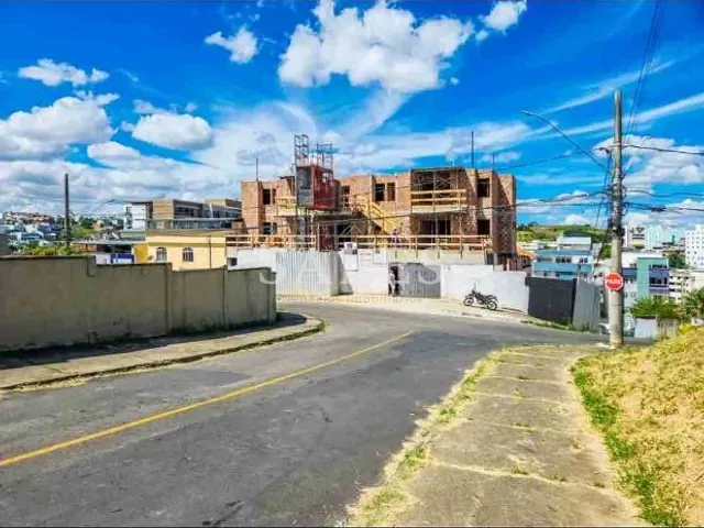 Apartamento com 65m² 2 quartos e 2 banheiros, à venda, no bairro São Pedro em Rua José Kneipp Filho