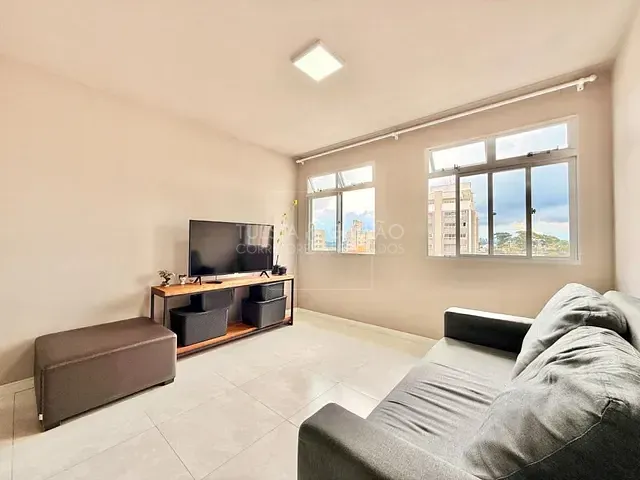 Apartamento 3 quartos e 1 banheiro, à venda, no bairro Portão em Curitiba