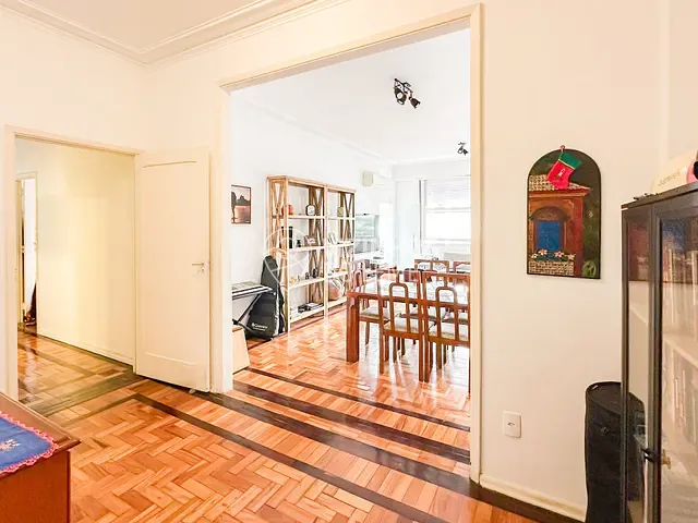Apartamento com 155m² 4 quartos e 3 banheiros, à venda, no bairro Leme em Rio de Janeiro