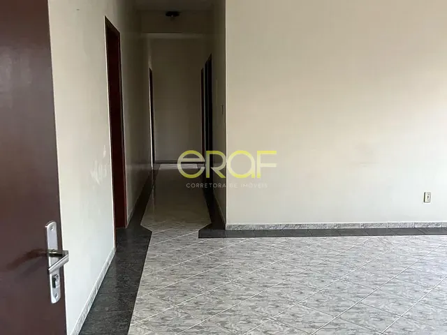 Apartamento 3 quartos e 3 banheiros, para alugar, no bairro Centro em Formosa