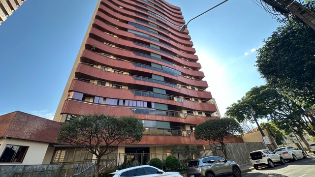 Apartamento com 277m² 3 quartos e 5 banheiros, à venda, no bairro Centro em Londrina