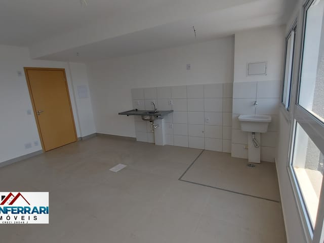 Apartamento 2 quartos e 2 banheiros, à venda, no bairro Serrinha em Goiânia