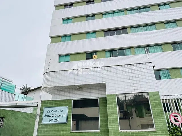 Apartamento 3 quartos e 3 banheiros, para alugar, no bairro Candeias em Vitória da Conquista