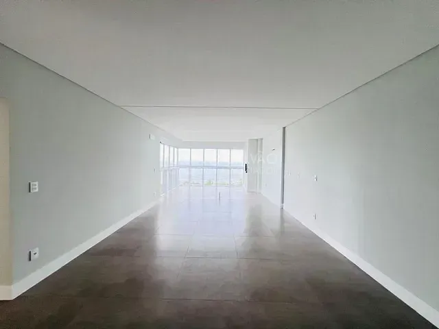 Apartamento com 134m² 3 quartos e 3 banheiros, à venda, no bairro Praia de Armação do Itapocorói em Penha