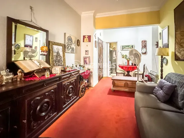 Apartamento 2 quartos e 2 banheiros, à venda, no bairro Leme em Rio de Janeiro
