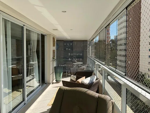Apartamento com 211m² 3 quartos e 4 banheiros, à venda, no bairro Vila Andrade em São Paulo