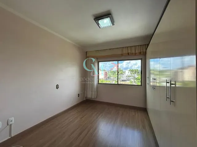 Apartamento com 163m² 3 quartos e 2 banheiros, à venda, no bairro centro em Xanxerê