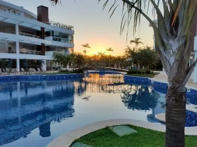 Apartamento 4 quartos e 5 banheiros, à venda, no bairro Cachoeira do Bom Jesus em Florianópolis