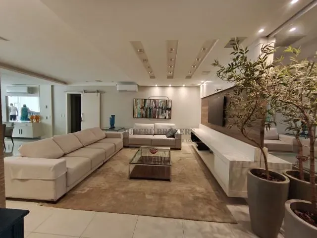 Apartamento 4 quartos e 5 banheiros, à venda, no bairro Cachoeira do Bom Jesus em Florianópolis