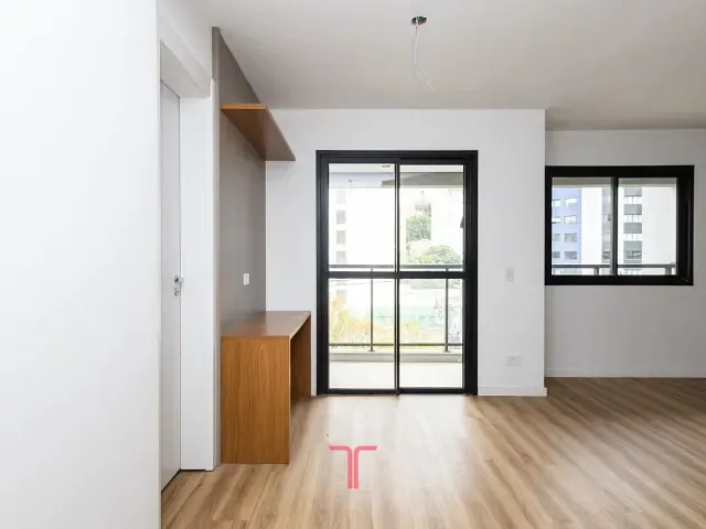 Apartamento com 45m² 1 quarto e 1 banheiro, à venda, no bairro Mercês em Curitiba