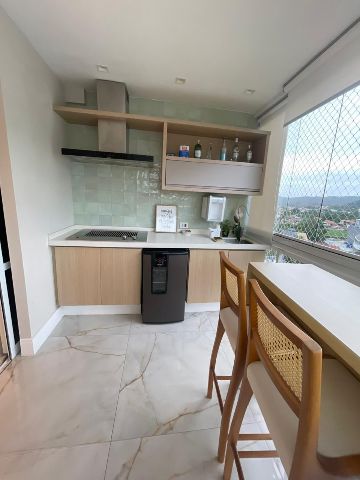 Apartamento com 120m² 3 quartos e 3 banheiros, à venda, no bairro Itaipu em Niterói