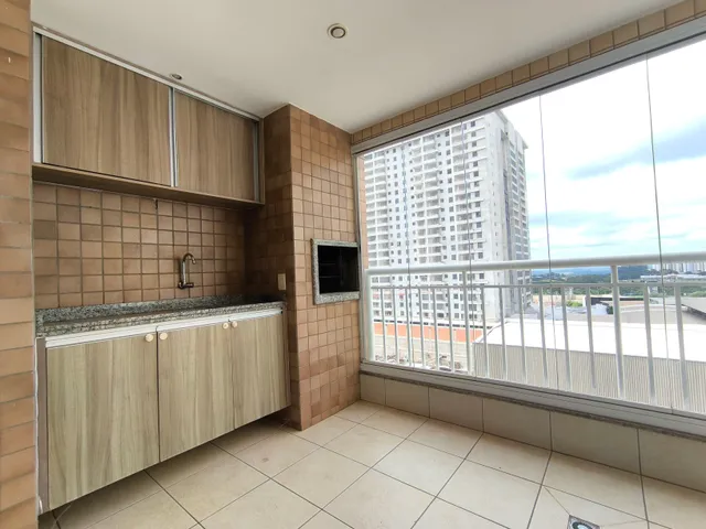 Apartamento com 163m² 3 quartos e 3 banheiros, à venda, no bairro Gleba Palhano em Londrina