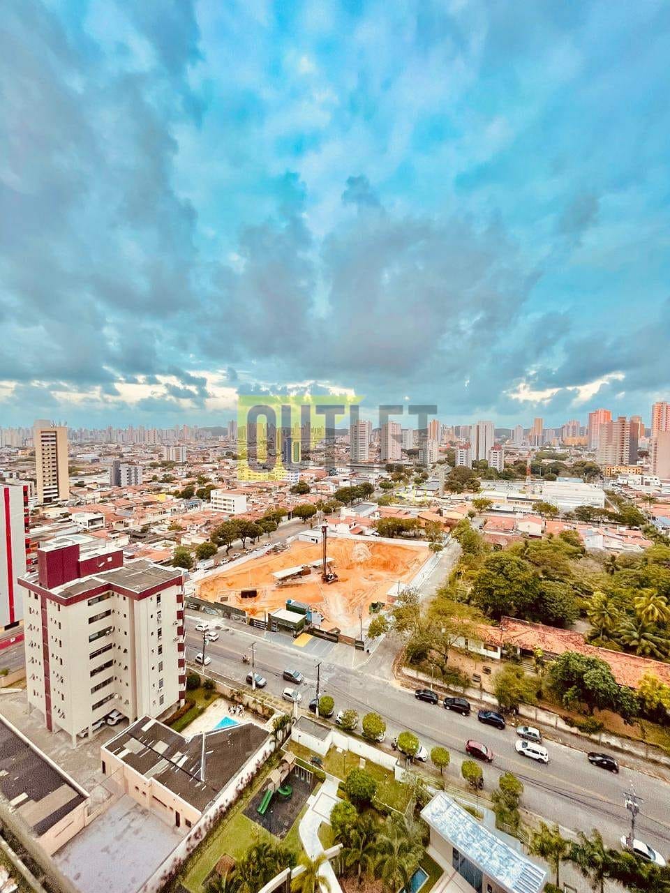 Apartamento à venda com 4 quartos, 170m² - Foto 2