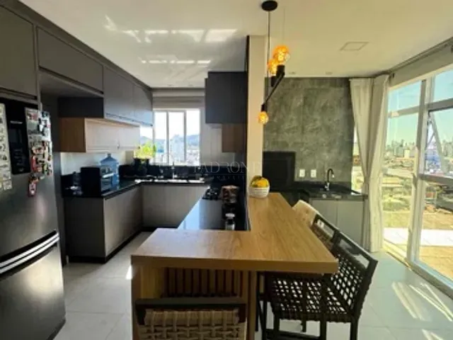 Apartamento 2 quartos e 3 banheiros, à venda, no bairro Centro  em Camboriú