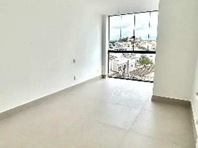 Apartamento 2 quartos e 1 banheiro, à venda, no bairro Jardim Belvedere em Volta Redonda