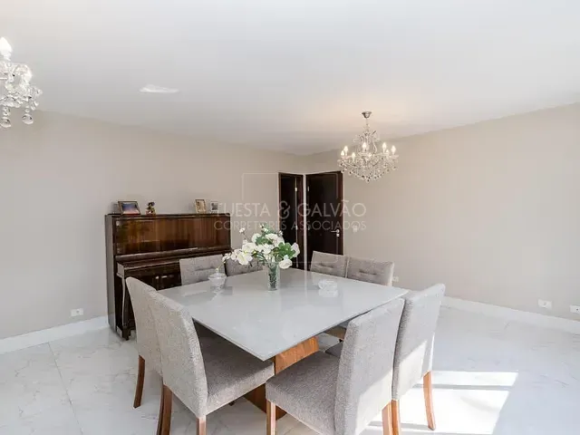 Apartamento com 131m² 3 quartos e 3 banheiros, à venda, no bairro Mercês em Curitiba