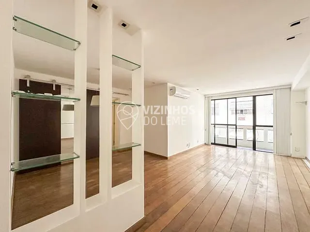 Apartamento 3 quartos e 3 banheiros, à venda, no bairro Leme em Rio de Janeiro