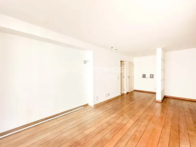 Apartamento 3 quartos e 3 banheiros, à venda, no bairro Leme em Rio de Janeiro