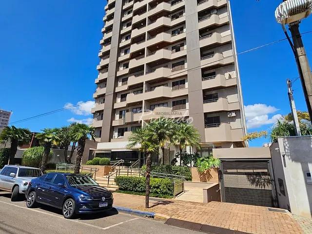 Apartamento com 176m² 3 quartos e 2 banheiros, à venda, no bairro Centro em Arapongas