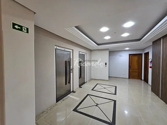 Apartamento com 176m² 3 quartos e 2 banheiros, à venda, no bairro Centro em Arapongas