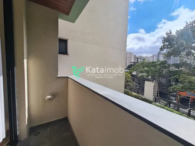 Apartamento 1 quarto e 1 banheiro, à venda ou para alugar, no bairro Parque Imperial em São Paulo