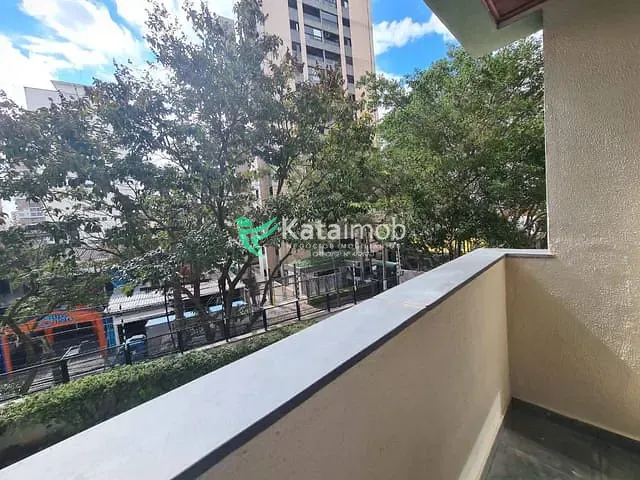 Apartamento 1 quarto e 1 banheiro, à venda ou para alugar, no bairro Parque Imperial em São Paulo