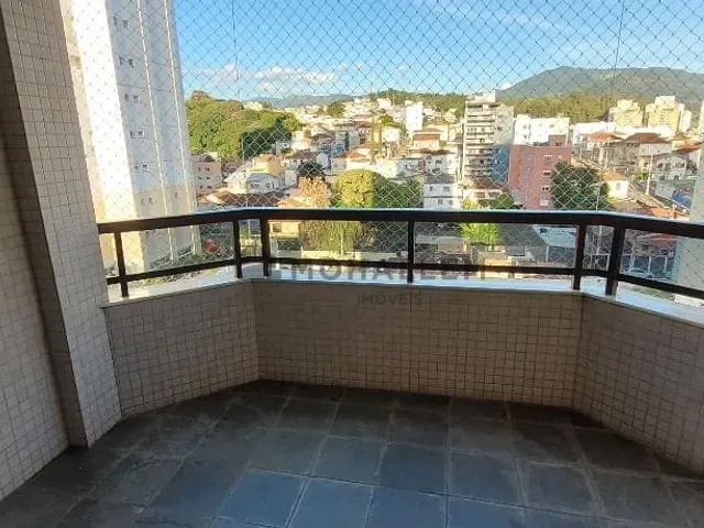 Apartamento com 195m² 4 quartos e 3 banheiros, à venda, no bairro Centro em Itajubá