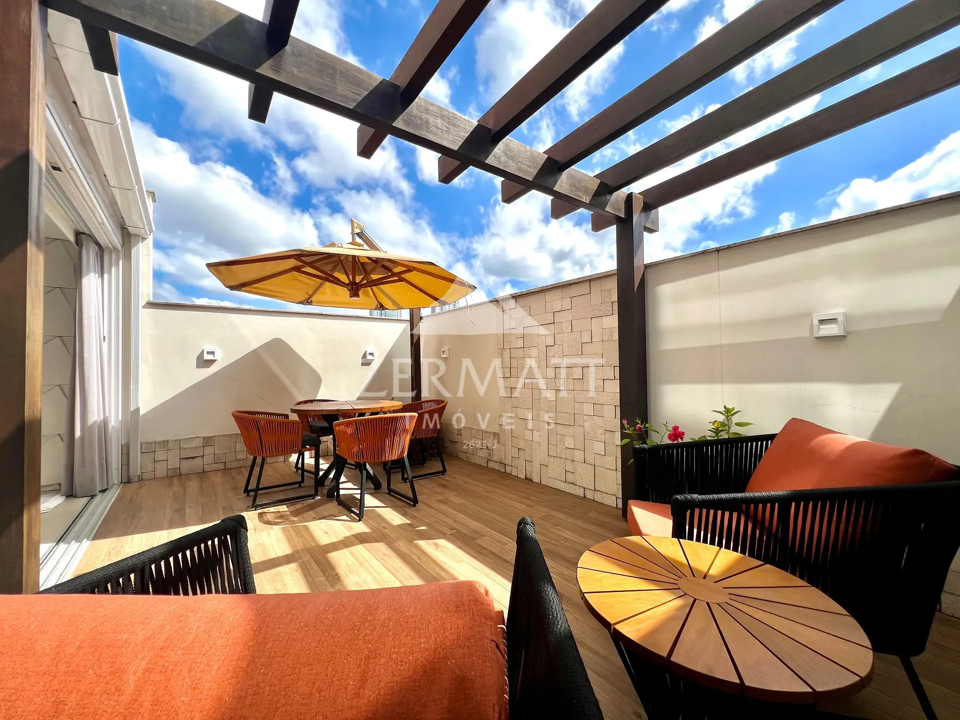 APARTAMENTO GARDEN MOBILIADO - 3 QUARTOS SENDO 1 SUÍTE - foto 1