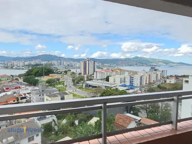 Apartamento com 105m² 2 quartos e 1 banheiro, para alugar, no bairro Estreito em Florianópolis