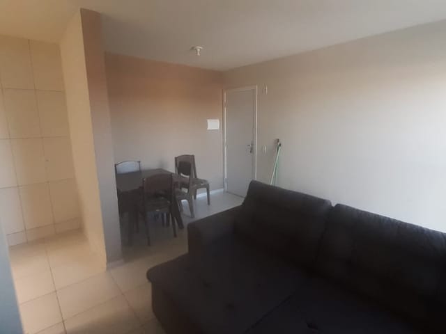 Apartamento com 48m² 2 quartos e 1 banheiro, à venda ou para alugar, no bairro Uvaranas em Ponta Grossa
