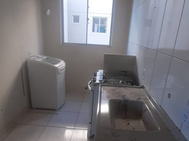 Apartamento com 48m² 2 quartos e 1 banheiro, à venda ou para alugar, no bairro Uvaranas em Ponta Grossa