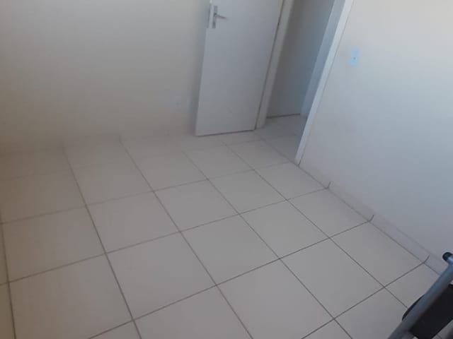 Apartamento com 48m² 2 quartos e 1 banheiro, à venda ou para alugar, no bairro Uvaranas em Ponta Grossa