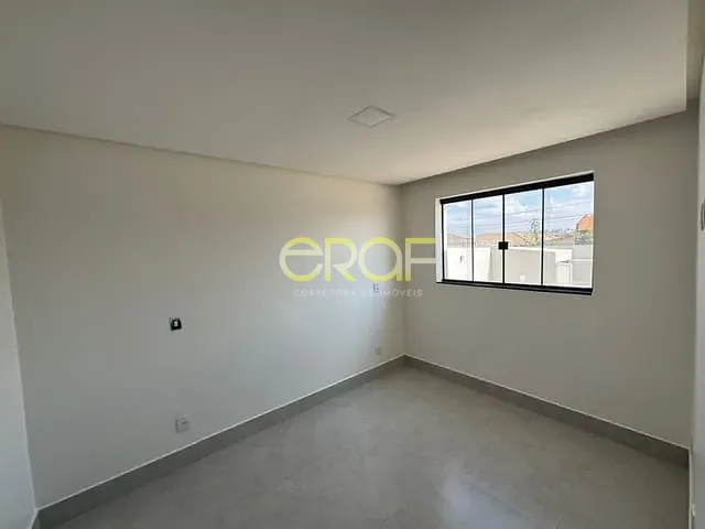 Apartamento 3 quartos e 2 banheiros, à venda, no bairro Parque da Colina I em Formosa
