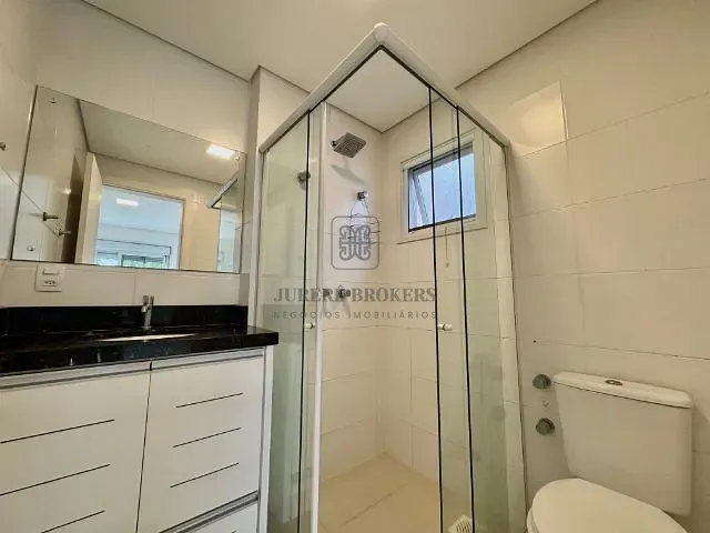 Apartamento 2 quartos e 2 banheiros, à venda, no bairro Jurerê em Florianópolis