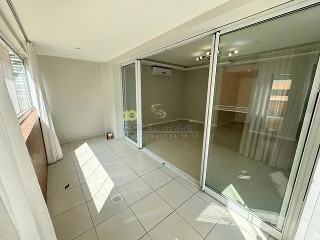 Apartamento 3 quartos e 3 banheiros, à venda, no bairro Pedra Branca em Palhoça
