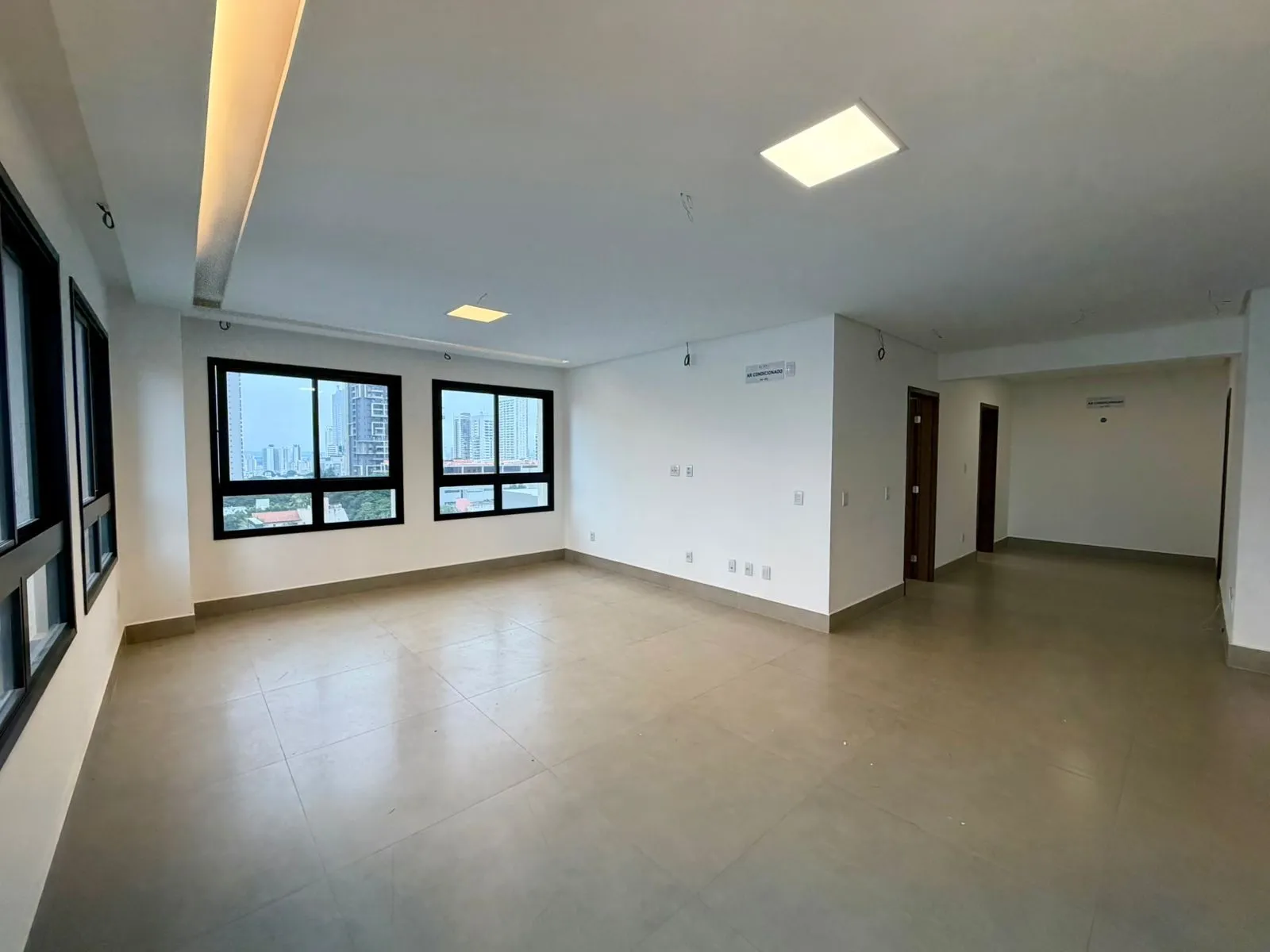 Apartamento, 3 quartos, 137 m² - Foto 2