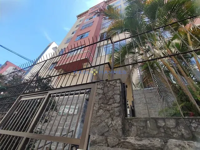 Apartamento 2 quartos e 2 banheiros, à venda, no bairro Centro em Petrópolis