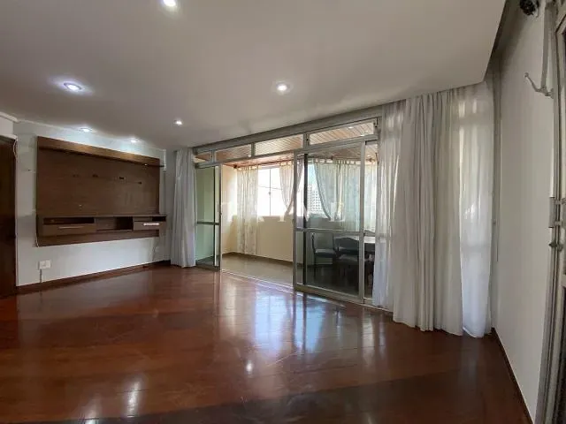 Apartamento 4 quartos e 4 banheiros, à venda, no bairro Centro em Londrina