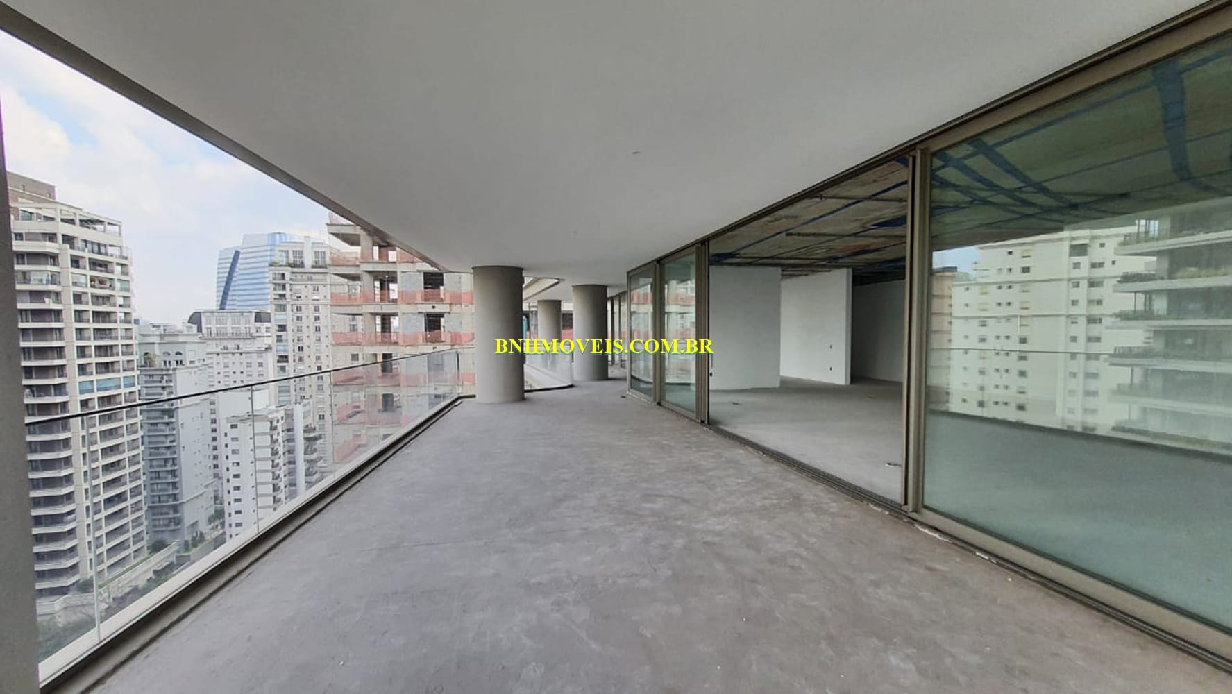 Apartamento, 4 quartos, 570 m² - Foto 2